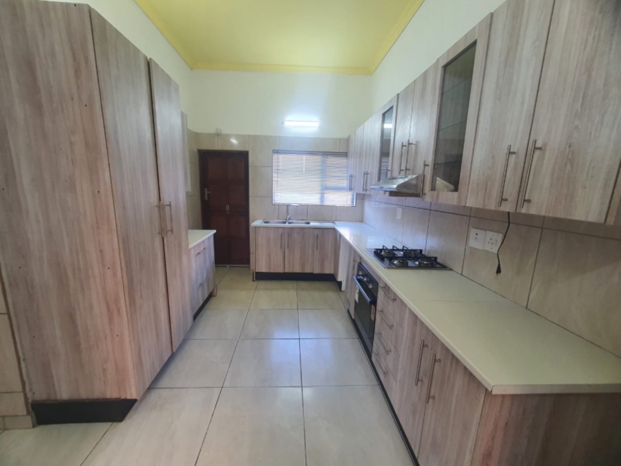 To Let 2 Bedroom Property for Rent in Bonza Bay Eastern Cape